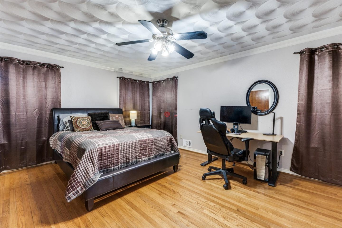 美国德克萨斯州普莱诺的独栋别墅,14th Pl,编号78496365