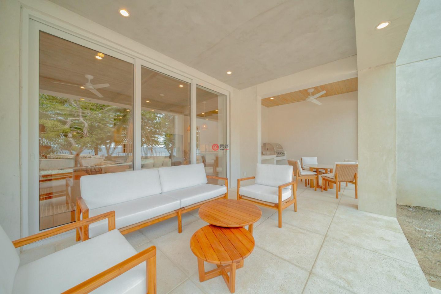 洪都拉斯海湾群岛Roatán的公寓，Oceanfront Condominium D9 Watercolors Resort 3rd Floor Building D，编号76872740