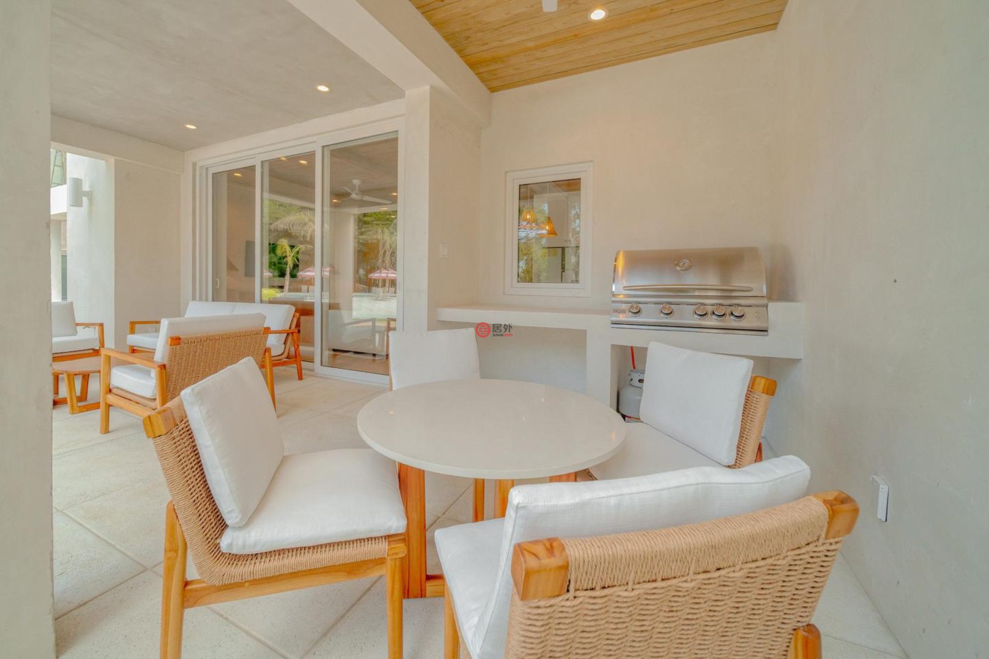 洪都拉斯海湾群岛Roatán的公寓，Oceanfront Condominium D9 Watercolors Resort 3rd Floor Building D，编号76872740