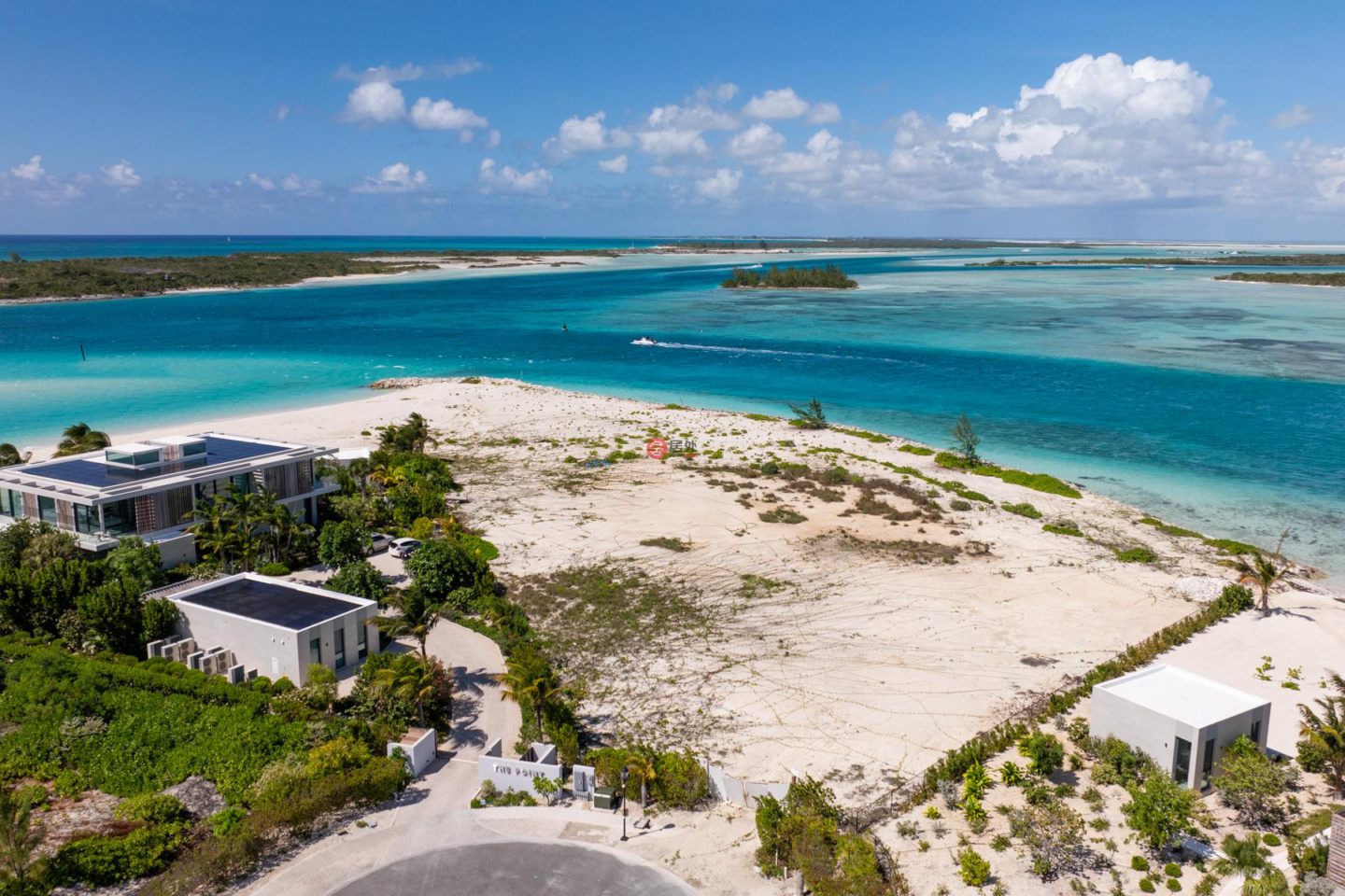 特克斯與凱科斯群島的住宅用地，Emerald Point Beachfront，编号78244465