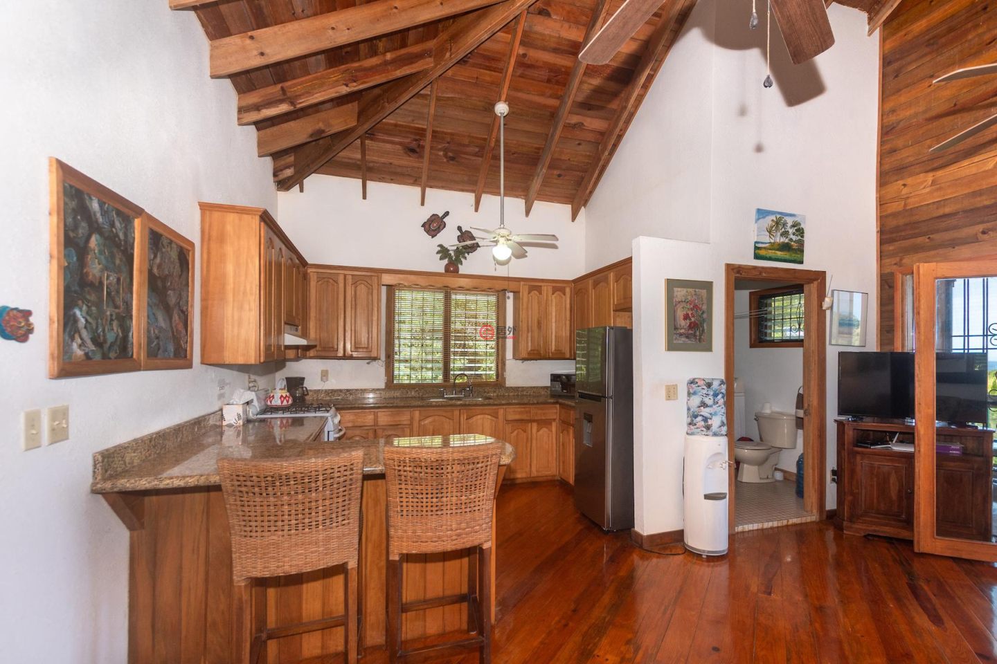 洪都拉斯海湾群岛Roatán的独栋别墅，Charming Garden Hillside 2B/1.5B Home，编号76854666