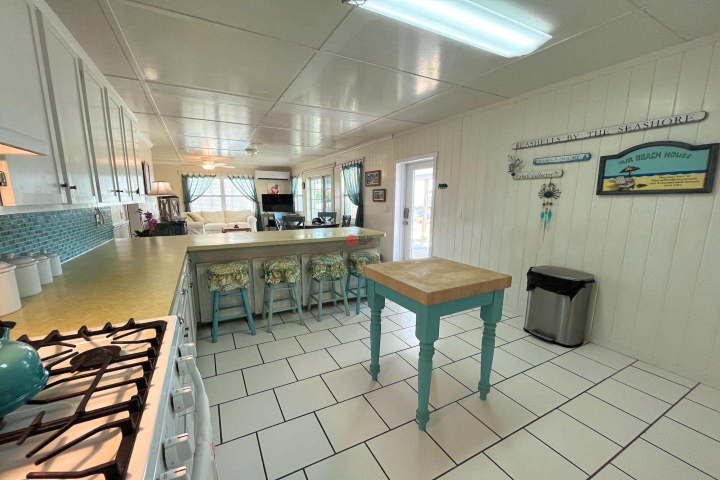 巴哈马的多单元，Ocean View Ballfield Road，编号78329924