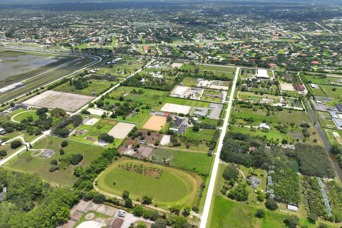 美国佛罗里达州惠灵顿的独栋别墅,16495 Hollow Tree,编号75519858