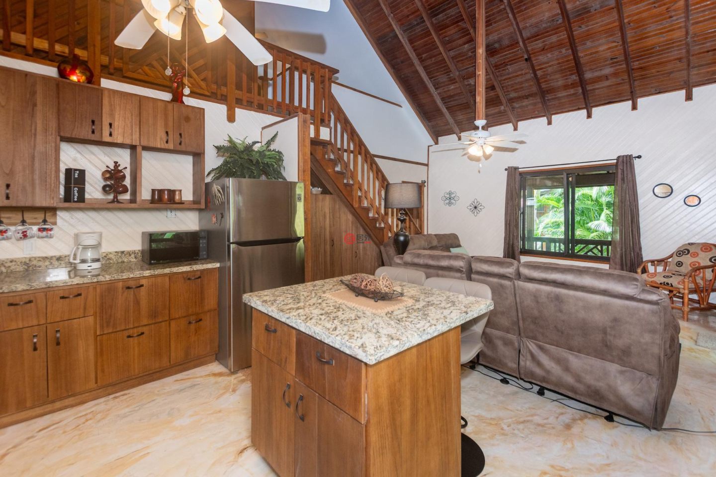 洪都拉斯海湾群岛Roatán的独栋别墅，Totally Turnkey Tropical Home in Sundancer Cabanas，编号78282837