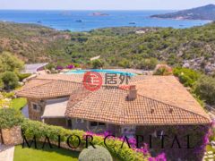 意大利SardiniaPorto Cervo的联排别墅，Via l'Unfarru，编号77114204