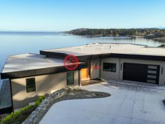加拿大不列颠哥伦比亚省Saanich的独栋别墅，4351 Gordon Head Road，编号70395738