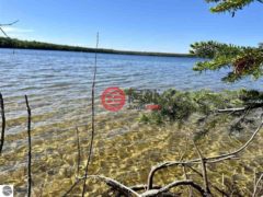 美国密歇根州Beaver Island的住宅用地，None Lots 56 & 57 Spaulding Drive，编号77885732