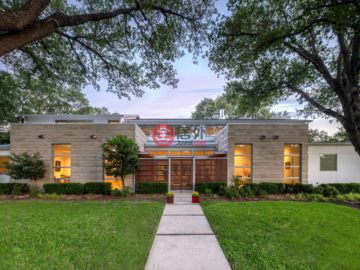 Beautifully Designed Residence