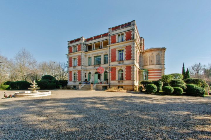 法国波尔多10卧10卫的独栋别墅