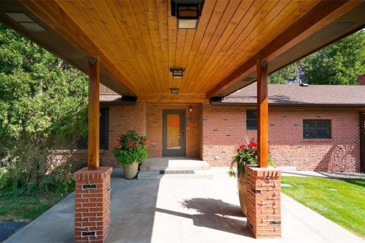 美国比灵斯4卧3卫的独栋别墅